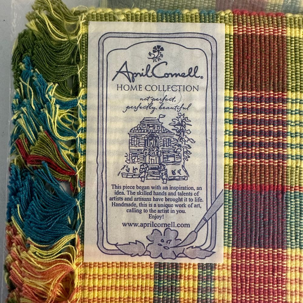 April Cornell Garden Seersucker Plaid Placemat Set of 4 Fringe 14x19 Inches NEW - Picture 3 of 5